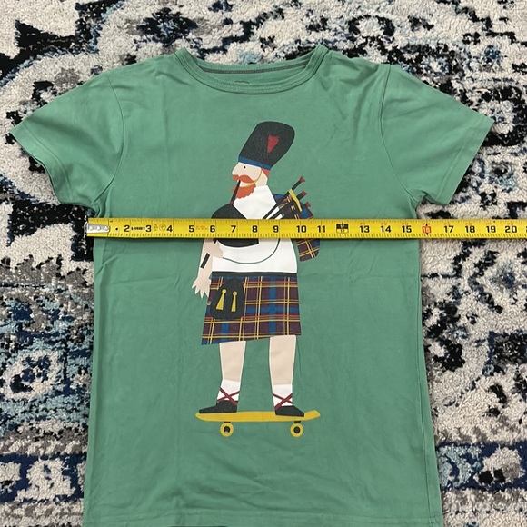⛔️SOLD⛔️ Mini Boden Youth Green Tee sz 9-10Y - Picture 4 of 7